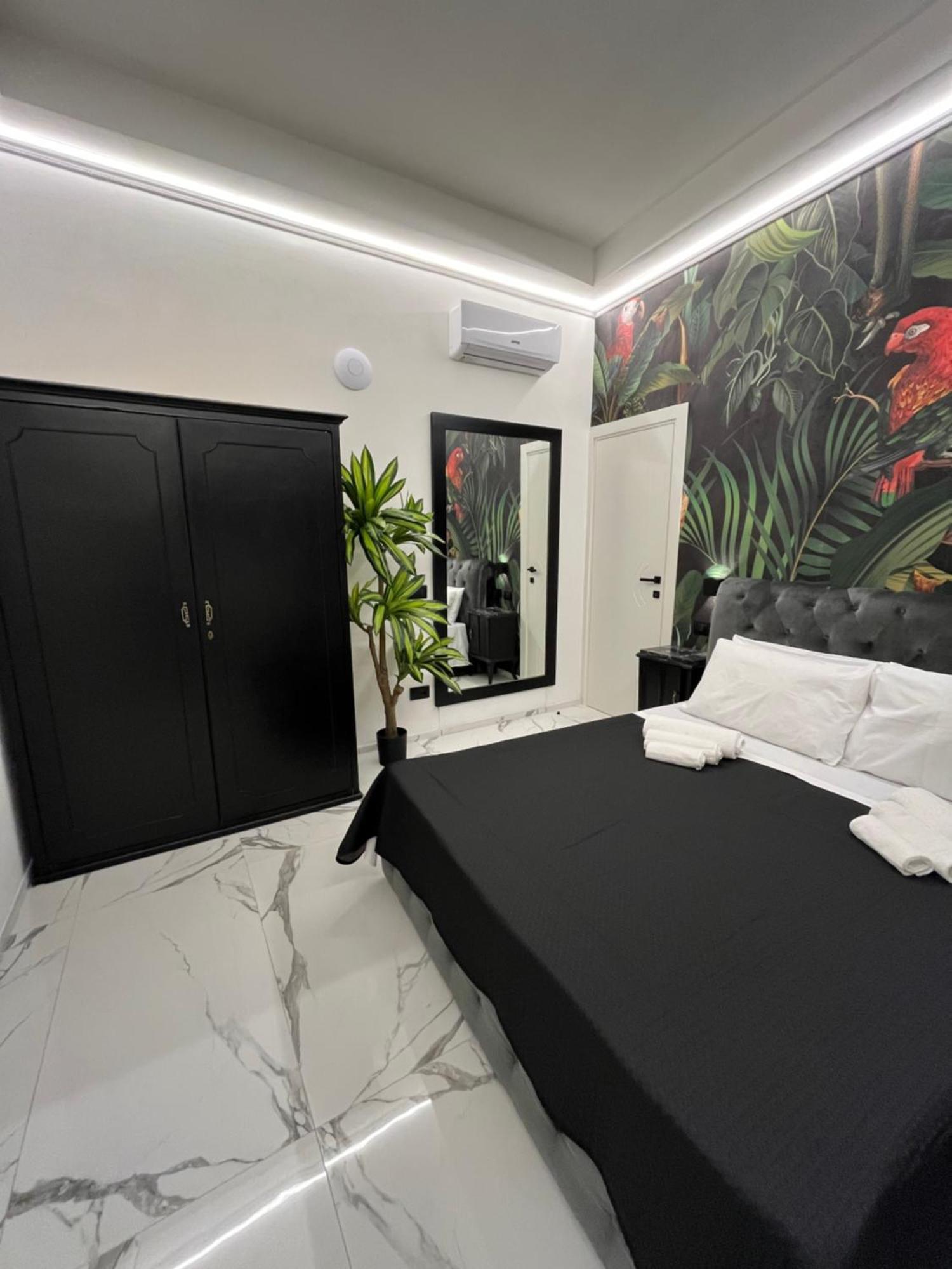 Suites - Ghibellina 92 Флоренция Экстерьер фото